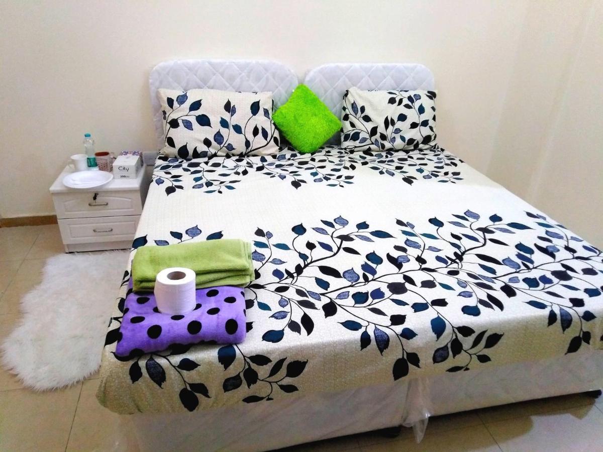 Bright Sunshine Holiday Home Shared Apartments Dubaj Zewnętrze zdjęcie